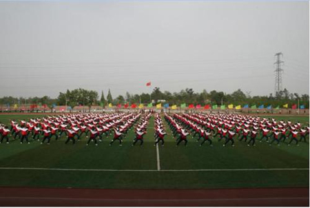  成都鐵路衛(wèi)生學校校園風景怎么樣？