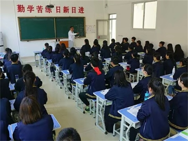 濰坊弘景中醫(yī)藥學校2020年招生嗎？學校怎么樣？