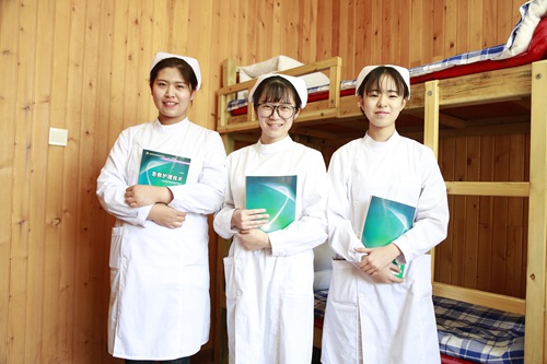  貴陽護理職業(yè)學(xué)校2020年招生報名簡
