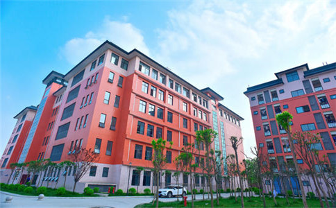 四川大學(xué)附設(shè)華西衛(wèi)生學(xué)校天府校區(qū)2020年招生簡章