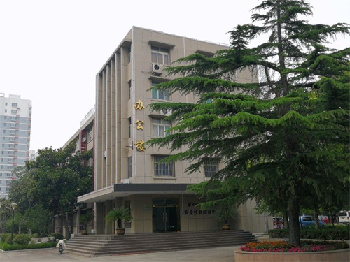山東兗礦技師學(xué)院學(xué)生報(bào)名需要準(zhǔn)備什么手續(xù)？