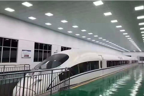  貴州省高鐵乘務(wù)員學(xué)校—初初高中畢業(yè)生的理想選擇
