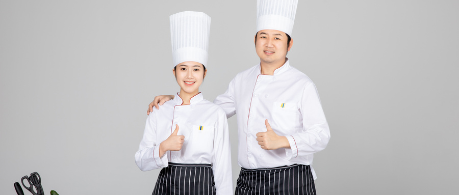 學(xué)廚師前景如何？學(xué)廚師一個(gè)月工資多少？山東烹飪學(xué)校哪家好？