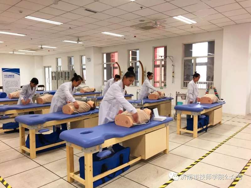 濟南市技師學院醫(yī)藥與化學工程系舉行“技能競賽月”系列活動