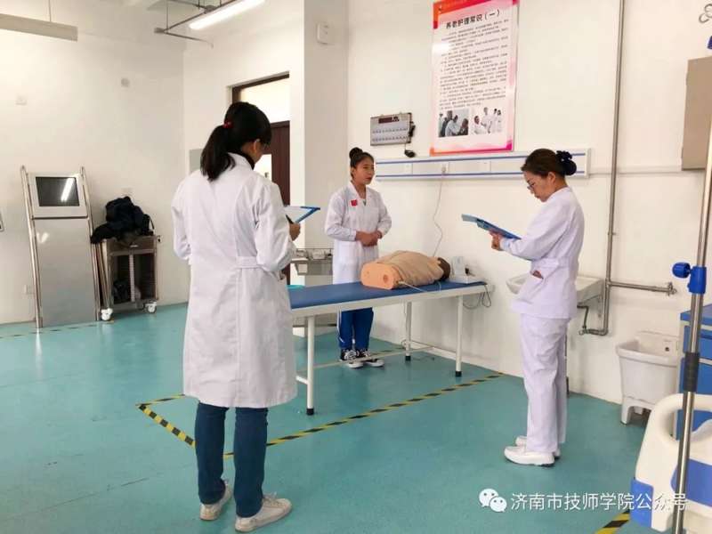 濟南市技師學院醫(yī)藥與化學工程系舉行“技能競賽月”系列活動