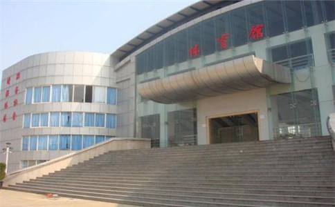 云南夏蒙衛(wèi)生學(xué)校2020年報名條件、招生要求