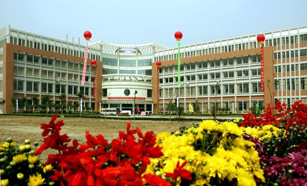 山東哪些學(xué)校開設(shè)春季高考？