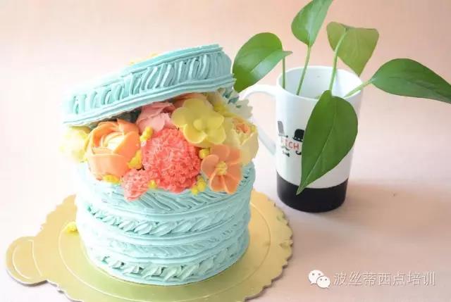 煙臺波絲蒂糕點培訓(xùn)學(xué)校韓式裱花班5.14開課啦！