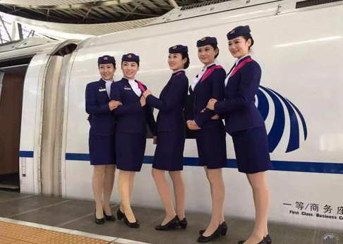 成都哪里有高鐵乘務(wù)員學校