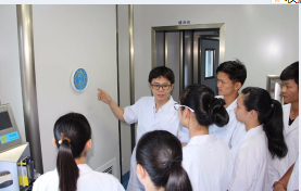 玉林市衛(wèi)生學(xué)校招生老師QQ及電話