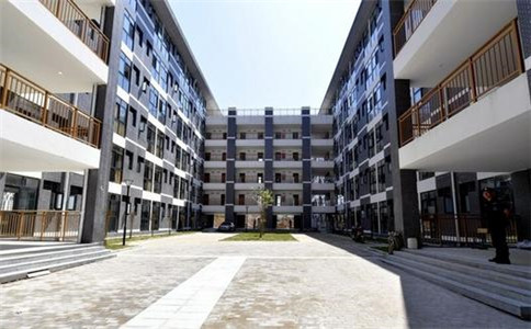 成都實(shí)驗(yàn)商貿(mào)管理學(xué)校2020年招生簡(jiǎn)章