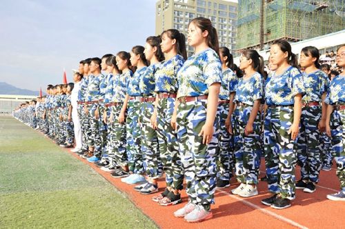 青島哪些學(xué)校的航空專業(yè)比較好？