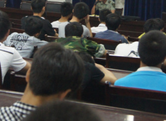 瀘縣建筑職業(yè)中專學(xué)校學(xué)校食堂環(huán)境與寢室宿舍介紹