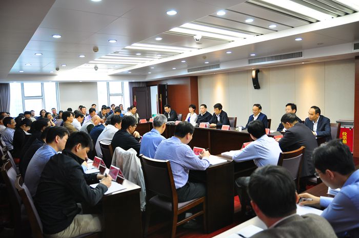 2020年踐行四講四有爭做合格黨員黨課講稿