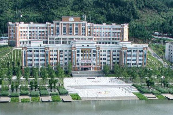 福建農(nóng)林大學(xué)東方學(xué)院怎么樣 評(píng)價(jià)排名好不好(10條)
