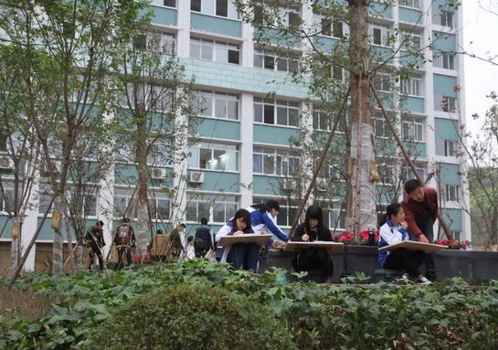 四川省服裝藝術學校學費是多少錢及收費標準
