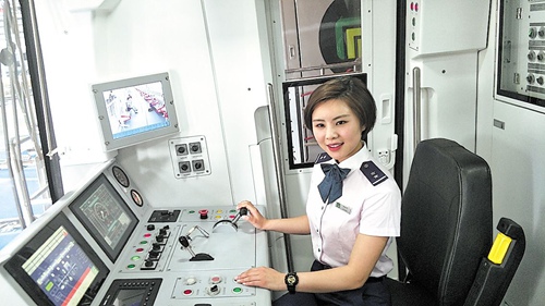  貴陽中專學校航空服務的發(fā)展前景和招生條件