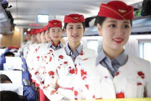  貴陽(yáng)航空高鐵學(xué)校學(xué)費(fèi)怎么計(jì)算的？