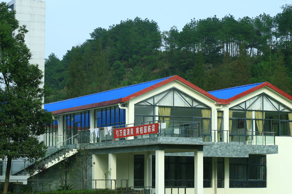 云南冶金高級(jí)技工學(xué)校學(xué)費(fèi)是多少