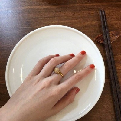 學校環(huán)境優(yōu)雅，構造和諧，教學嚴格，育人為主，老師可以對人再嚴，再認真一點