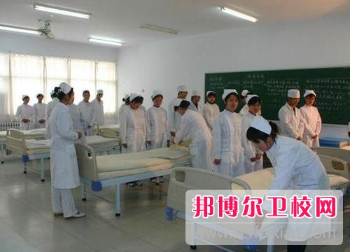 瀘州2020年初中生報(bào)什么衛(wèi)校好