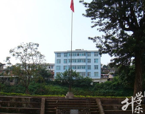 2020年江城哈尼族彝族自治縣職業(yè)高級(jí)中學(xué)招生專(zhuān)業(yè)計(jì)劃人數(shù)'