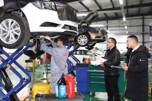 汽車運(yùn)用與維修專業(yè)畢業(yè)出來干什么？