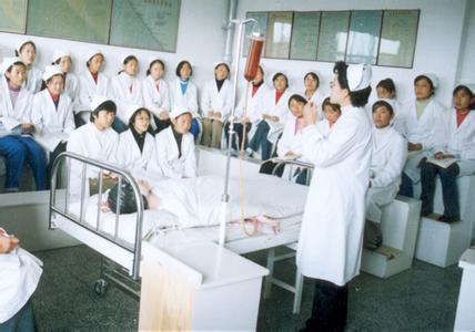重慶市哪個(gè)高職院校的口腔醫(yī)學(xué)好,重慶衛(wèi)校中職部