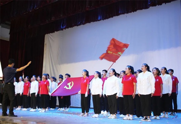 濟南應(yīng)用技術(shù)職業(yè)中等專業(yè)學(xué)校七一建黨節(jié)紅歌比賽