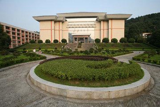 吉首大學(xué)醫(yī)學(xué)院招生簡章及招生要求