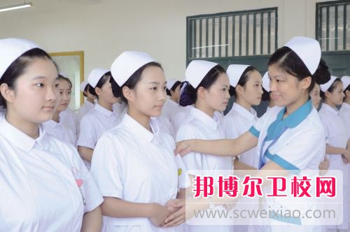 鄭州2020年衛(wèi)校適合女生學(xué)嗎