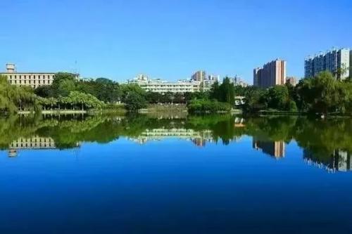 瀘州中專學(xué)校是大專嗎？