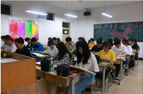 山東省城市服務(wù)技師學(xué)院文創(chuàng)技能大賽分會場之室內(nèi)設(shè)計(jì)專業(yè)
