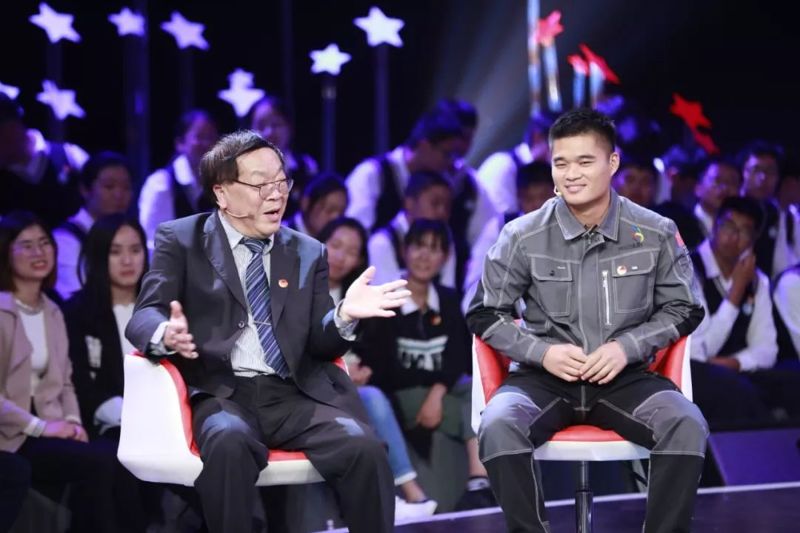 獲得世界冠軍，得到100萬獎金，然~他的努力超乎你想象！