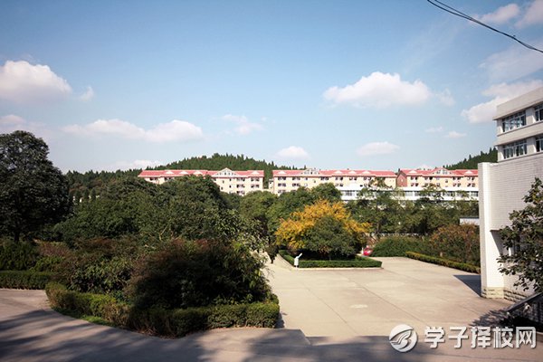 綿陽職業(yè)高中哪些好之煌佳職業(yè)技能培訓學校