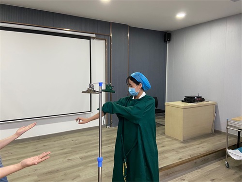山東龍口礦業(yè)集團高級技工學(xué)校開展技能操作考試培訓(xùn)，積極應(yīng)考！