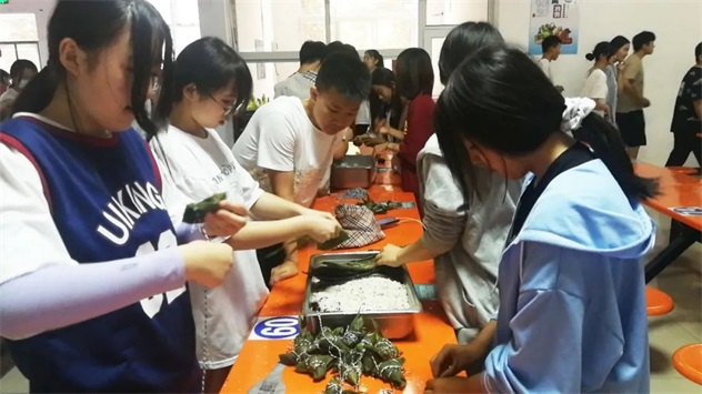 濃情粽意，濟南應(yīng)用技術(shù)學(xué)校我們一起過端午！