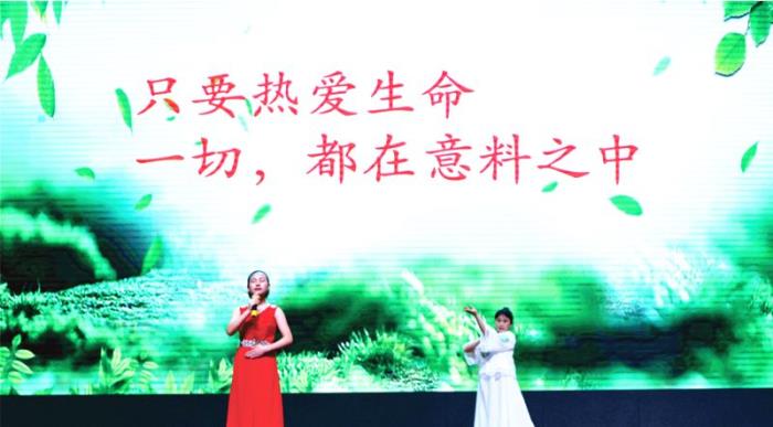 長沙湘麓醫(yī)藥中等職業(yè)技術(shù)學(xué)校2020招生簡章'
