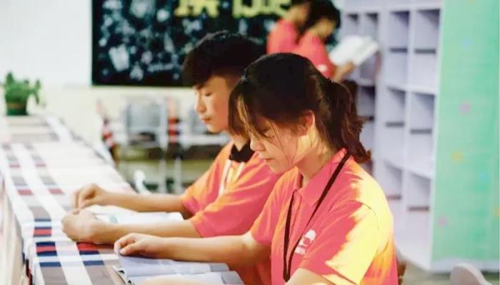 長沙湘麓醫(yī)藥中等職業(yè)技術(shù)學(xué)校2020招生簡章'
