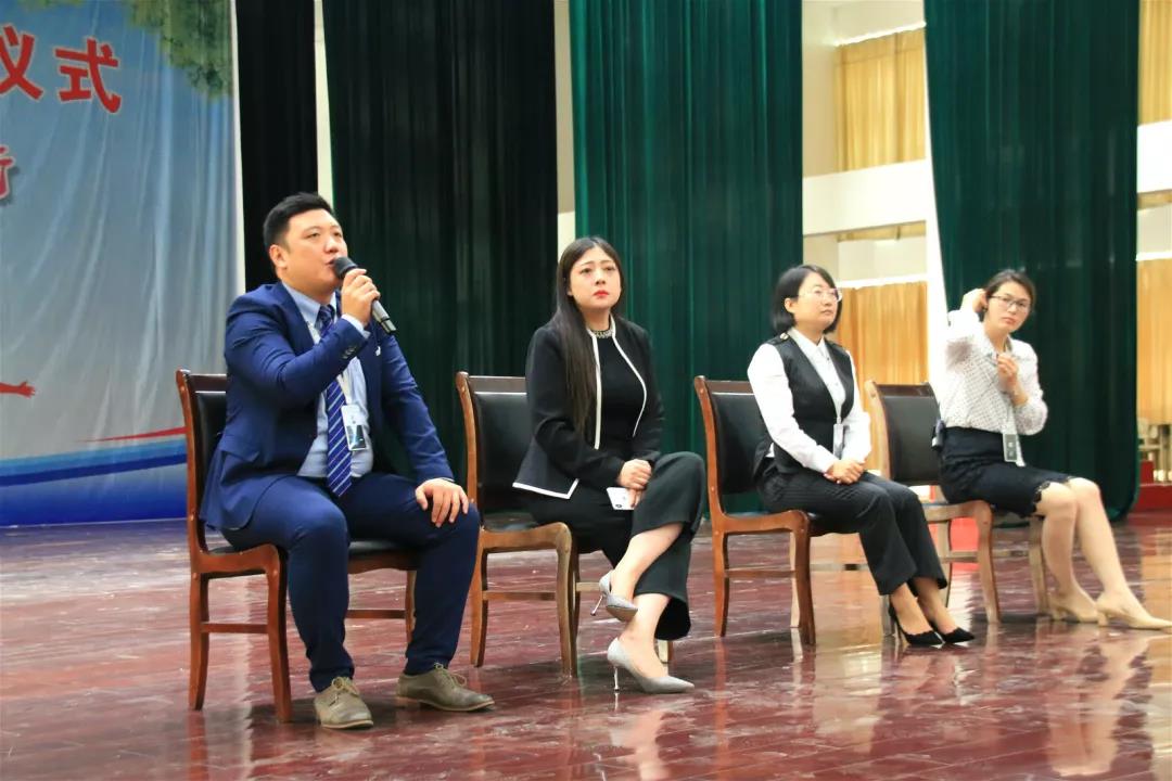 青島求實(shí)職業(yè)技術(shù)學(xué)院舉辦2019屆畢業(yè)生就業(yè)指導(dǎo)大會暨秋季招聘宣講會