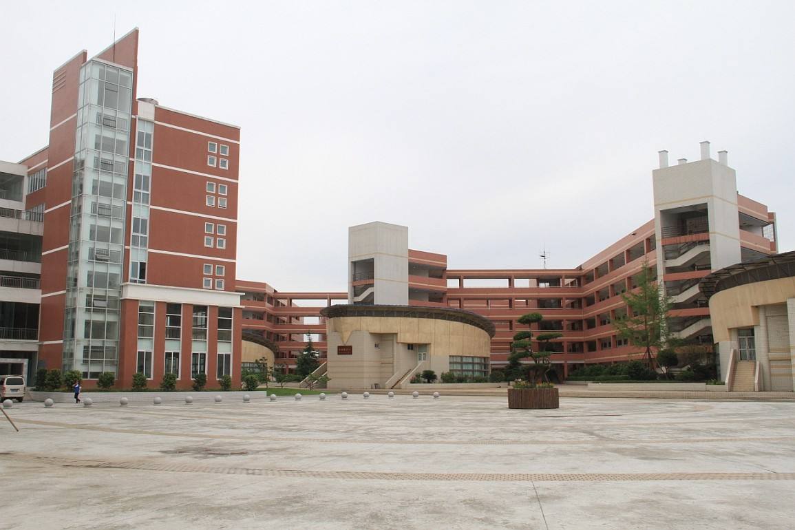 云南外事職業(yè)學院校園環(huán)境