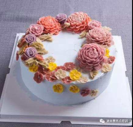 好消息，2019煙臺(tái)波絲蒂糕點(diǎn)培訓(xùn)學(xué)校首期韓式裱花班2月25日（周一）開(kāi)課啦！