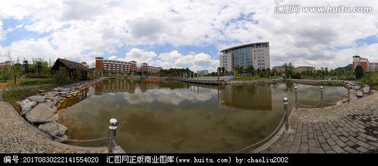 貴州醫(yī)科大學圖書館小湖全景