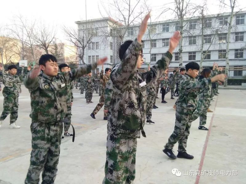 山東兗礦技師學(xué)院電力部廣播體操大賽圓滿結(jié)束