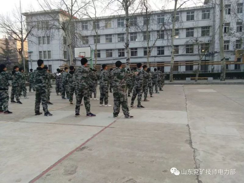 山東兗礦技師學(xué)院電力部廣播體操大賽圓滿結(jié)束
