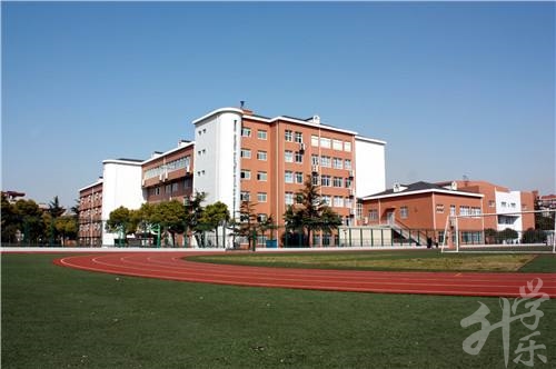 上海寶山公辦中專學(xué)校排名'