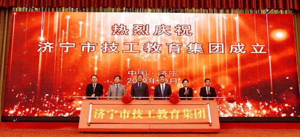 濟(jì)寧市技師學(xué)院2021年招生嗎？春季高考班招生嗎？
