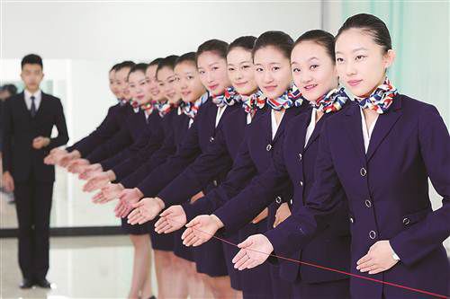  2021年選擇報讀航空學(xué)校好不好