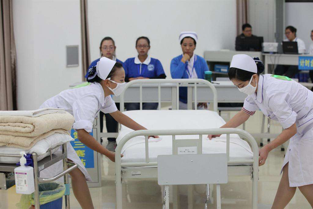 成都市護理類學校管理方式怎么樣