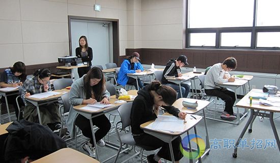  2018長(zhǎng)沙民政職業(yè)技術(shù)學(xué)院貴州省分類招生考試章